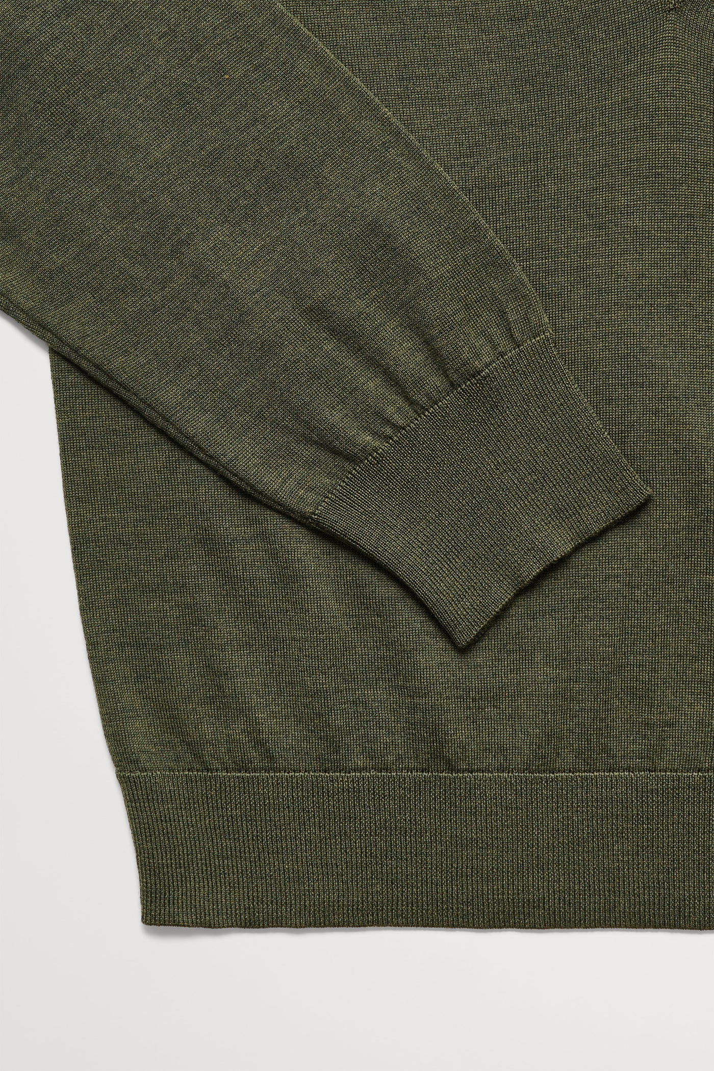 Skall Studio Amethyst V-neck jumper Jumper Green mélange