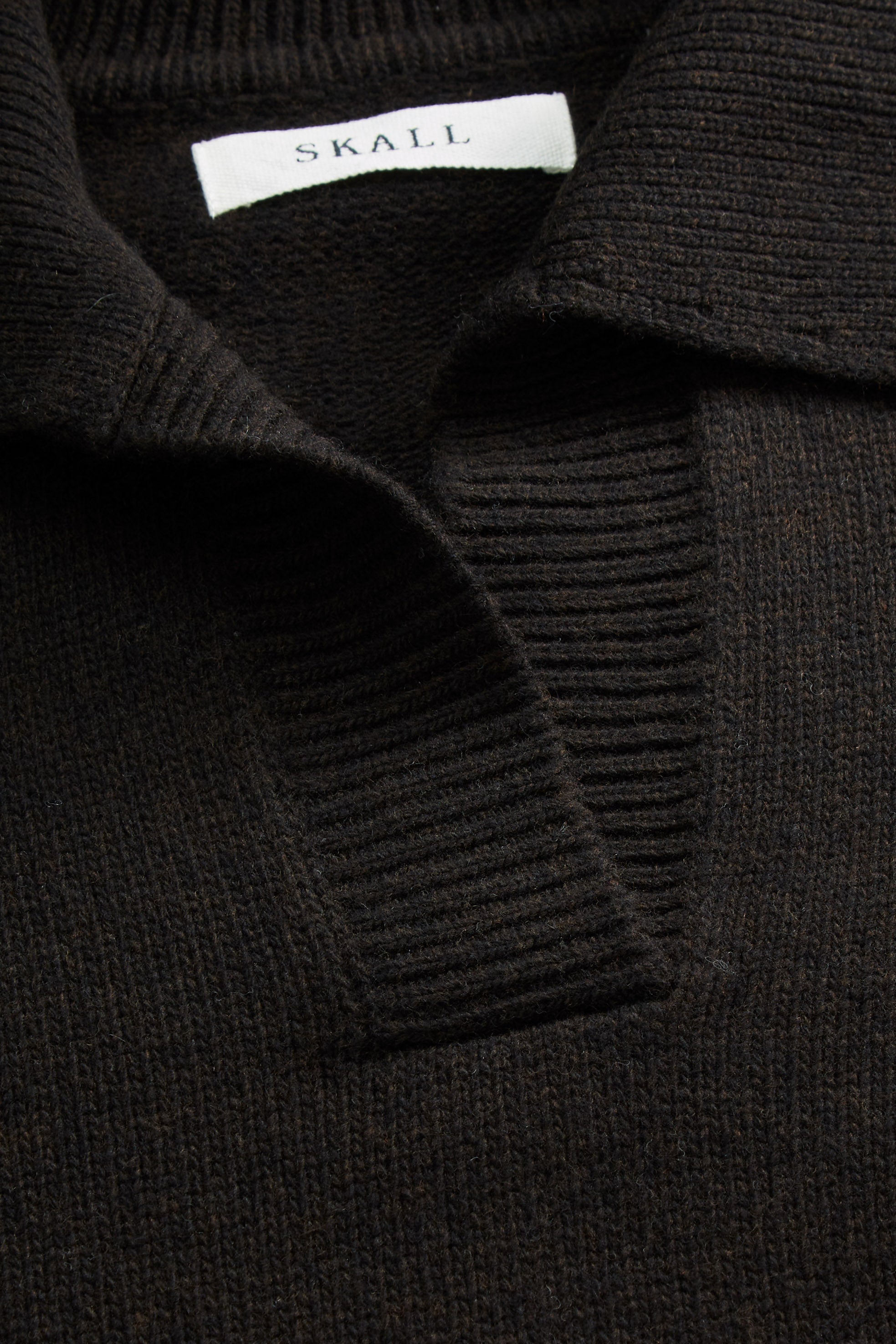 Skall Studio Dean V-neck jumper Jumper Deep brown