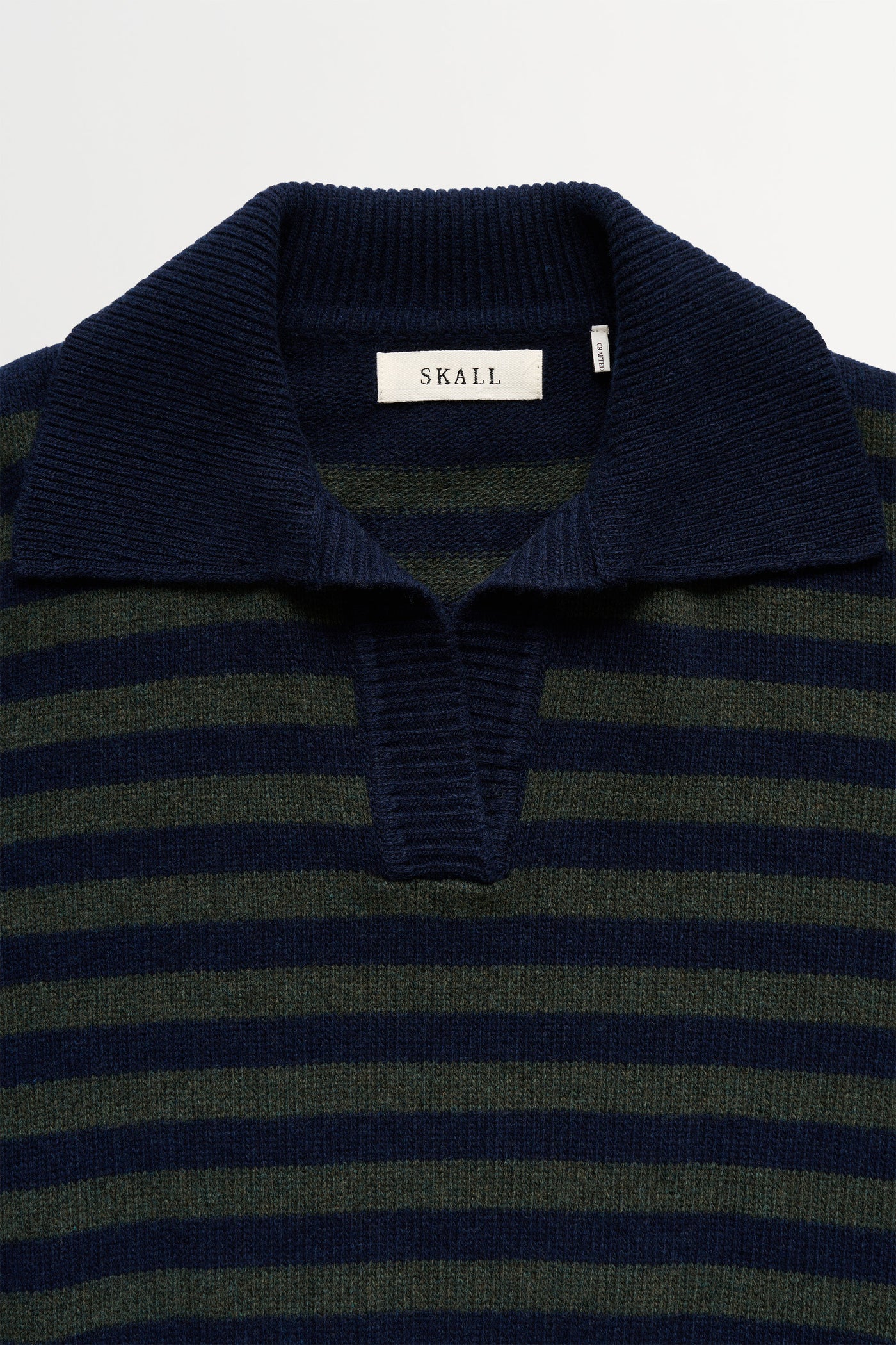 Skall Studio Dean V-neck jumper Jumper Navy/Dark green stripe