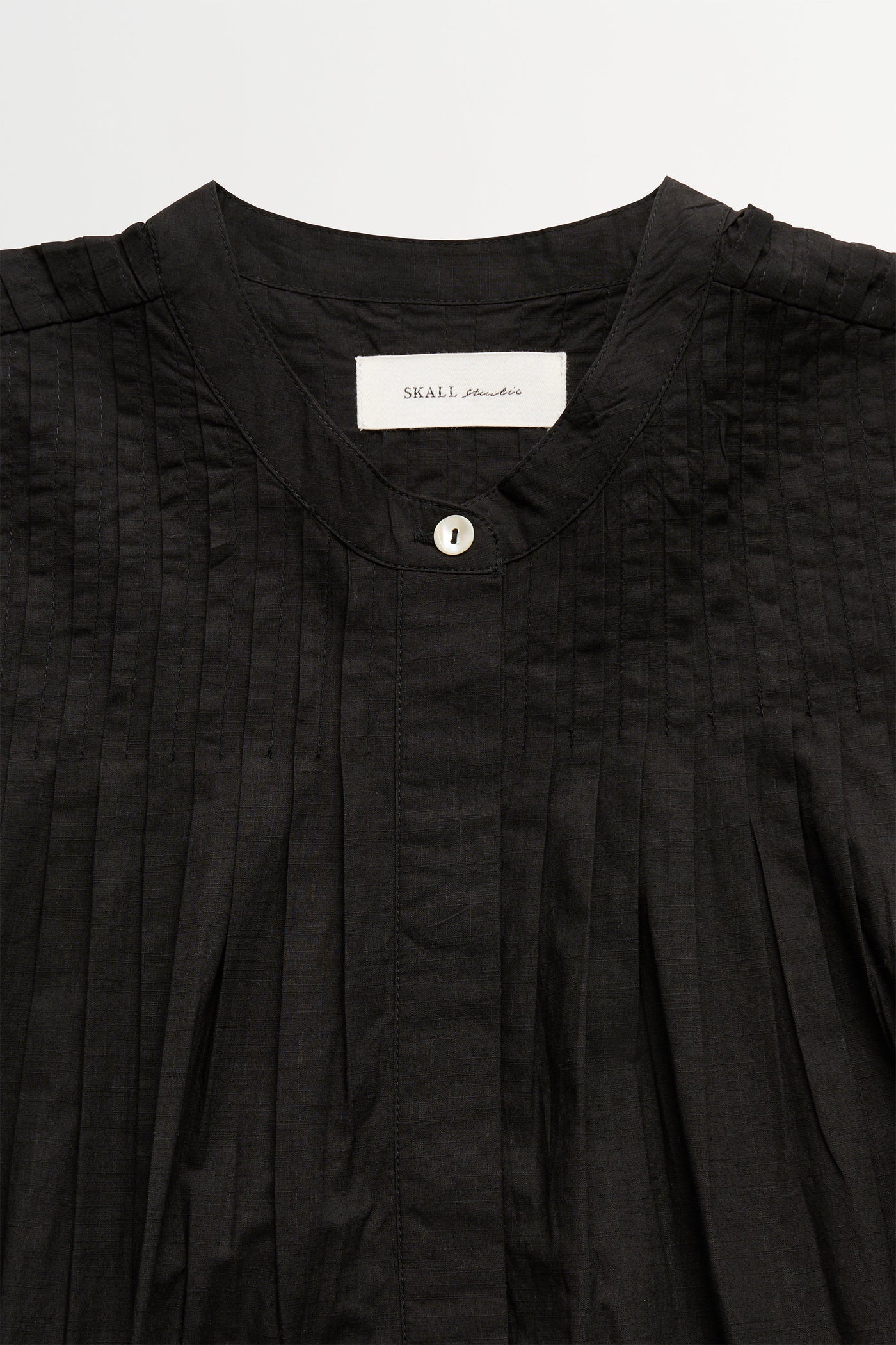 Skall Studio Dot shirt Shirt Black
