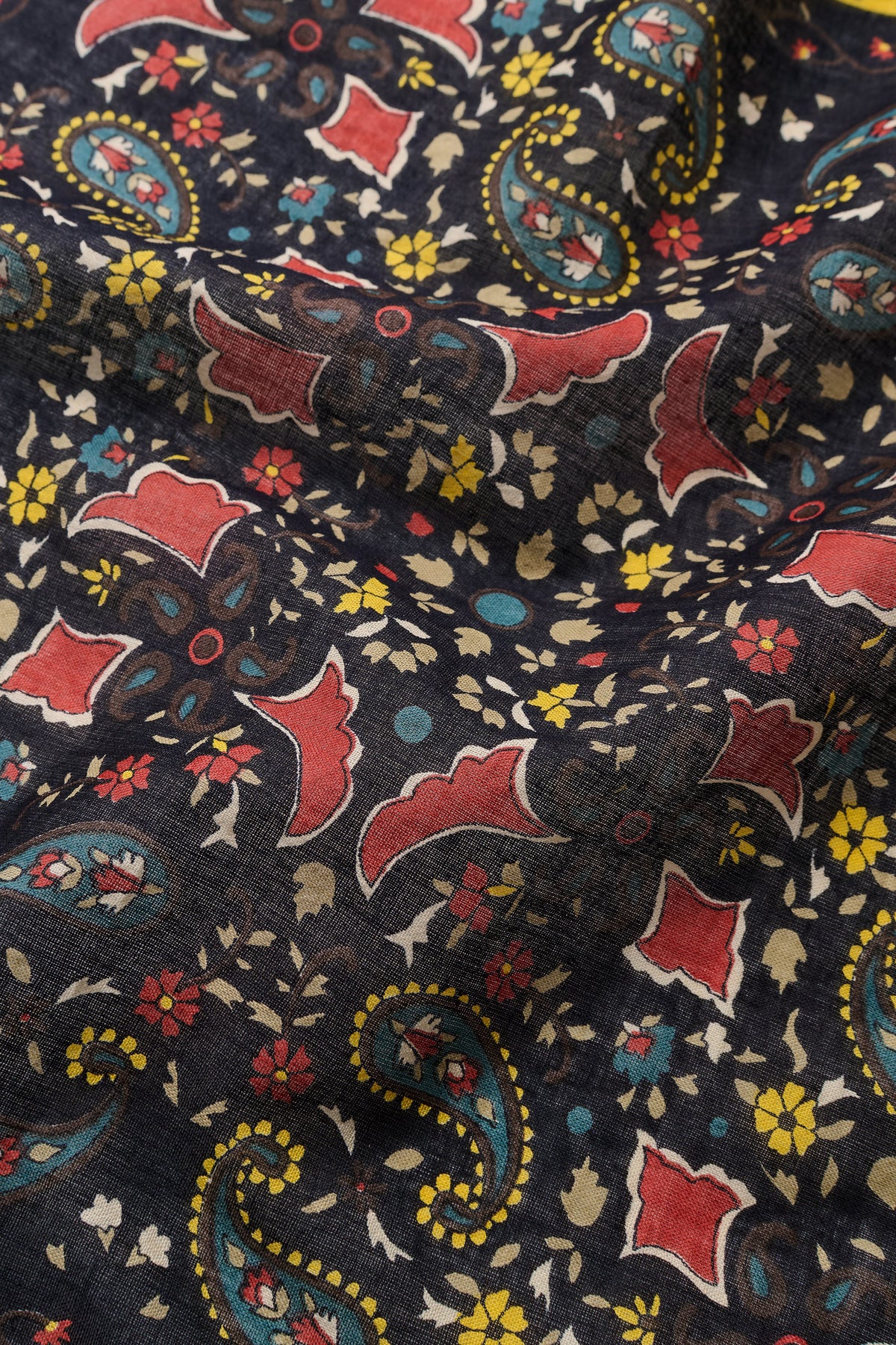 Skall Studio Mafalda scarf 50x50 Scarf Black/Beige Kalamkari