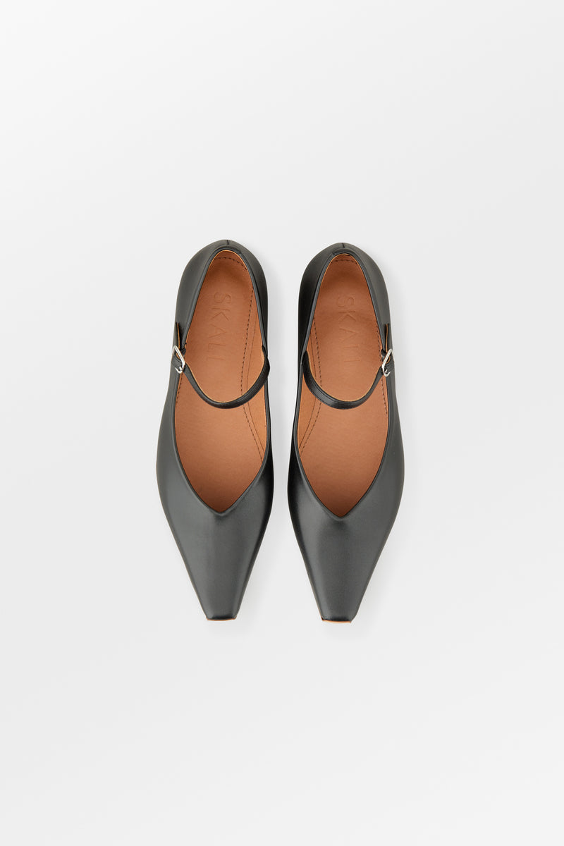 Skall Studio Pointy mary jane Shoes Black