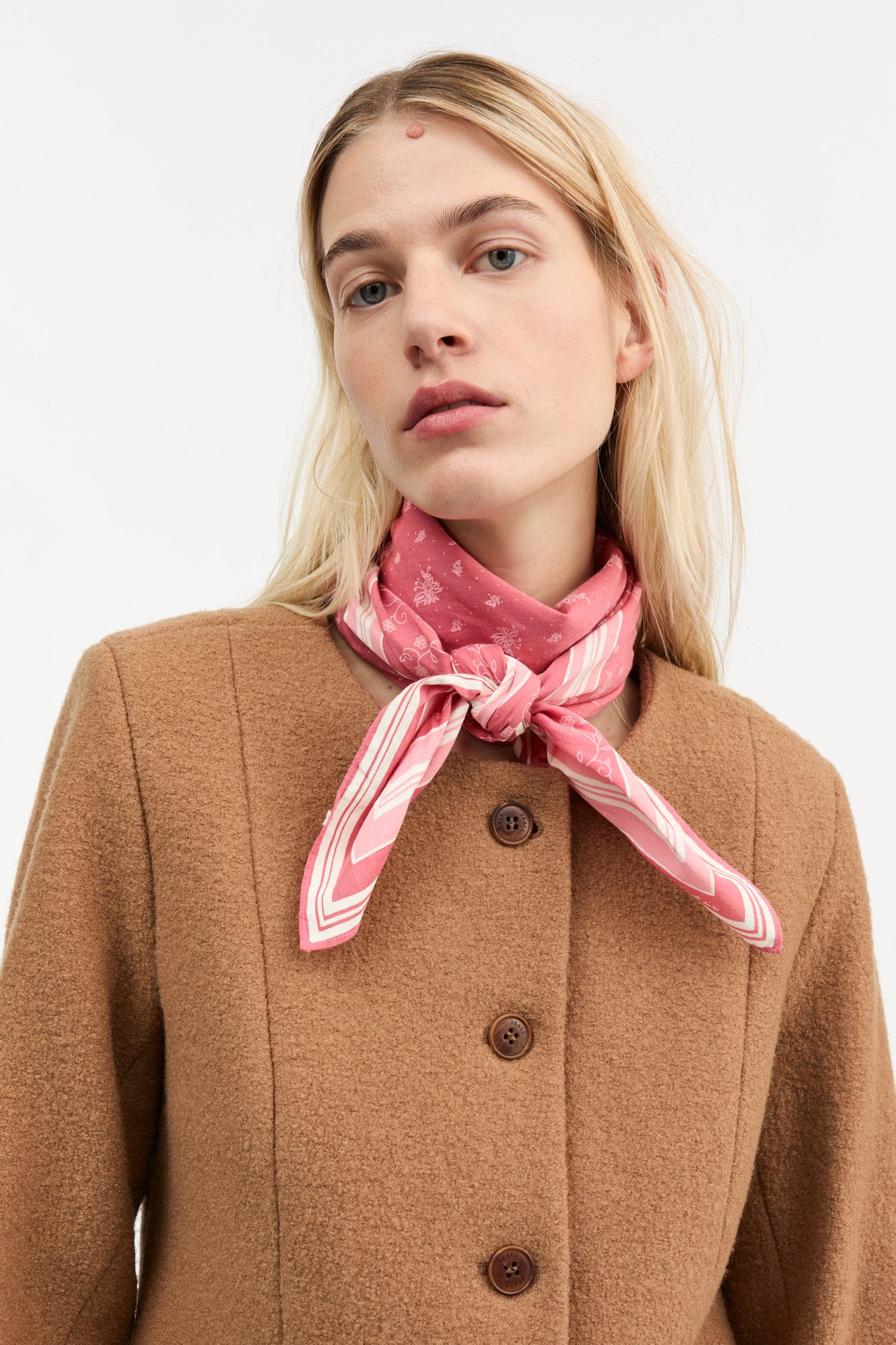 Skall Studio Skall classic scarf 90x90 Scarf Hot pink