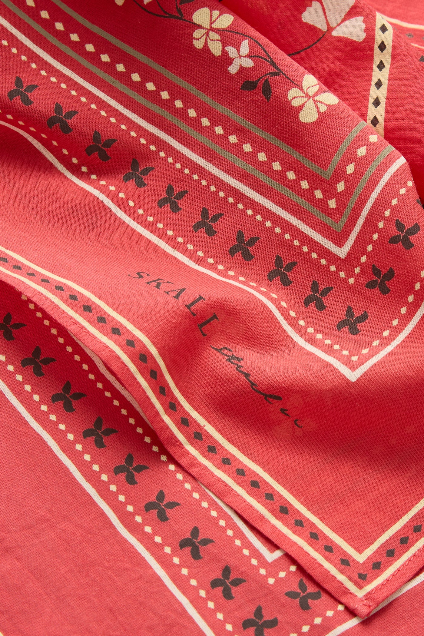 Skall Studio Skall floral scarf 55x55 Scarf Red