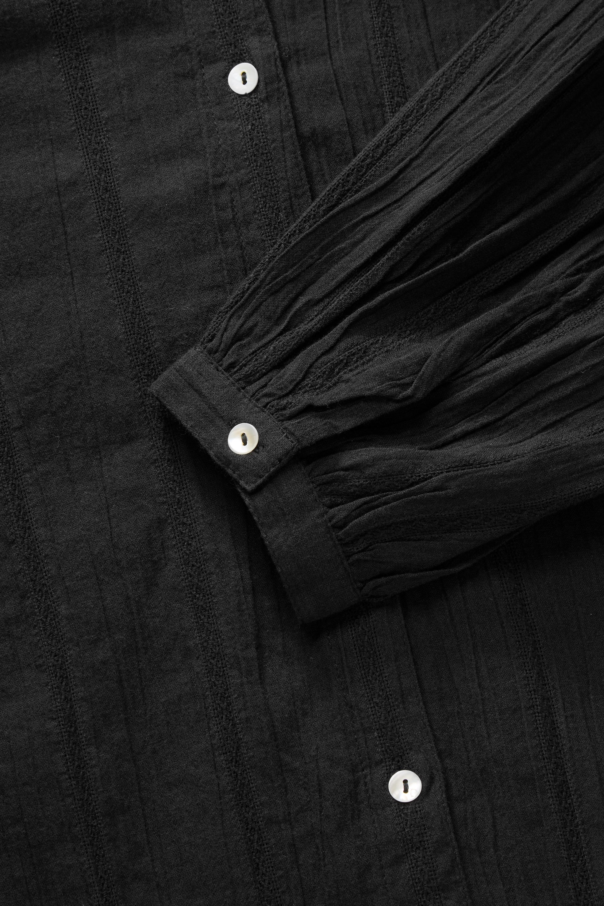 Skall Studio Vita shirt Shirt Black